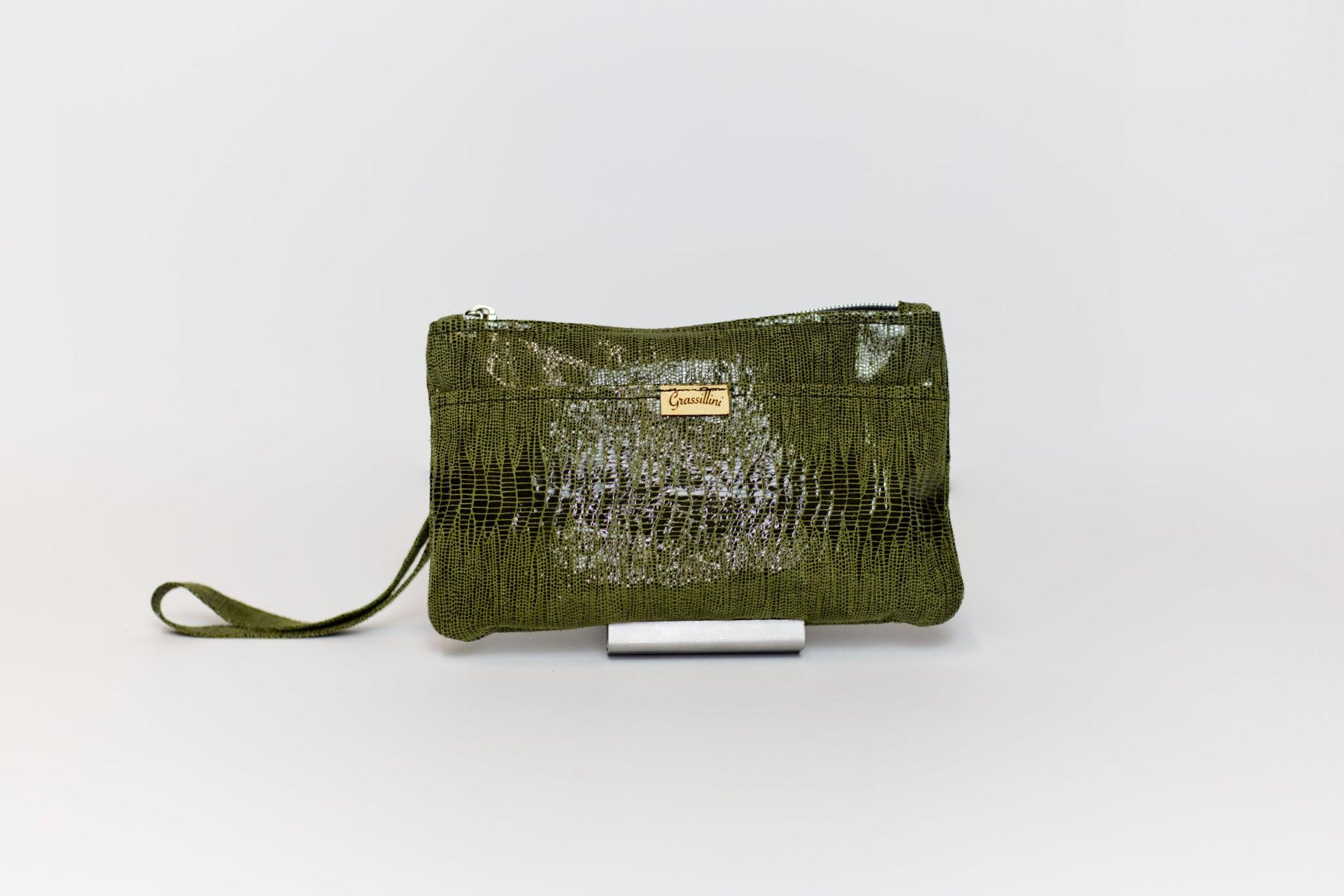 Nine Mile Wristlet green