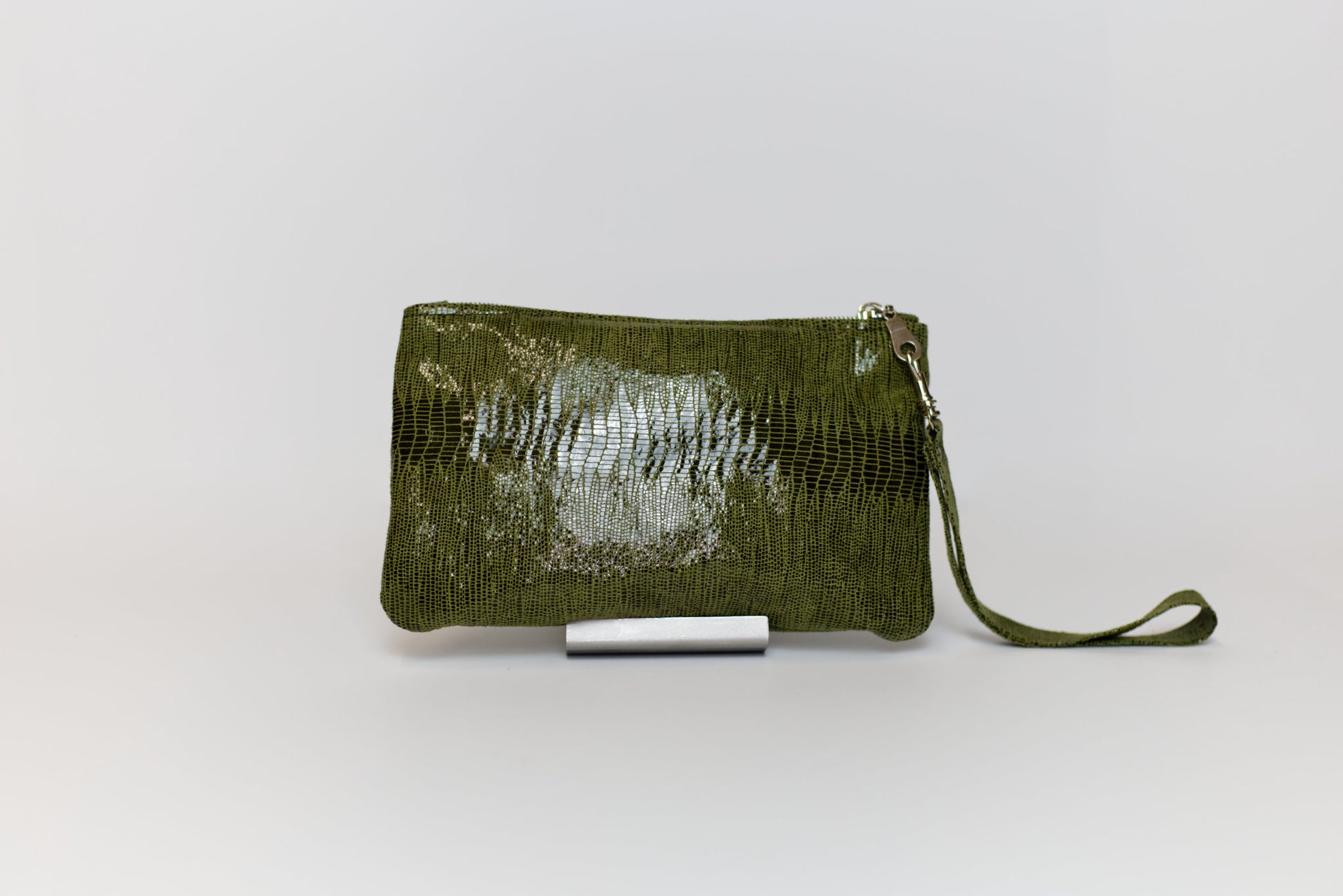Nine Mile Wristlet green 2