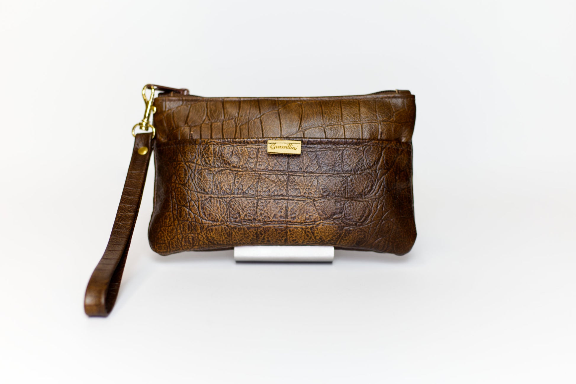 Nine Mile Wristlet brown