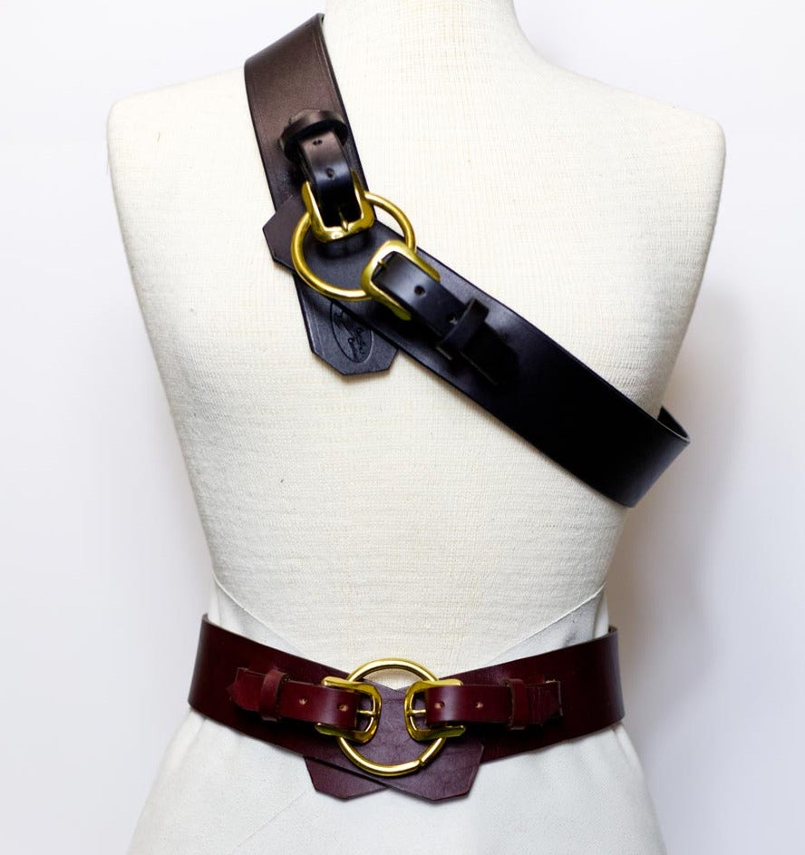 Bluefield Double Buckle Belt shoulder
